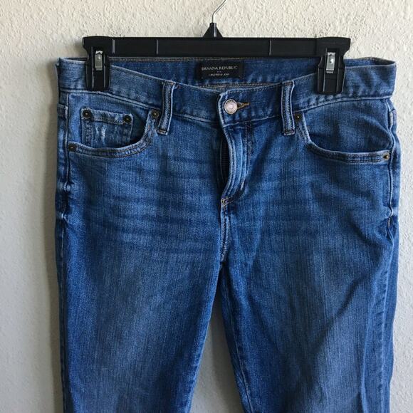Banana Republic Women's Girlfriend Straight Leg Jeans Size 26 - Picture 3 of 10